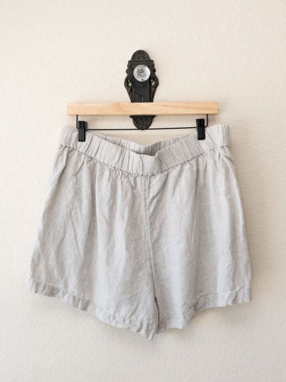 J Crew Womens L 100% Linen Shorts Oatmeal Beige Pull On Elastic Waist Coastal - Picture 9 of 15